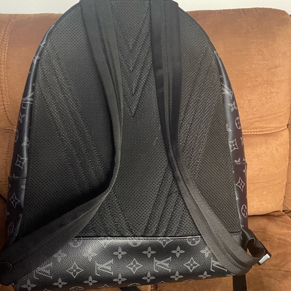Black Louis Vuitton TakeOff Backpack - Picture 8 of 8